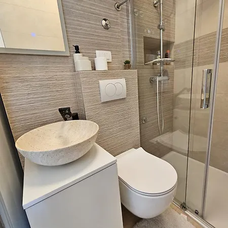 アパート Apartment, 11th Floor, Excellent Location -