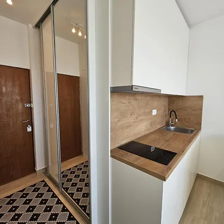 דירה Apartment, 11th Floor, Excellent Location - *